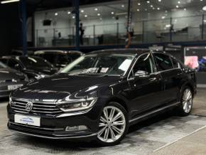 VOLKSWAGEN PASSAT at MH Prestige Ltd Bradford